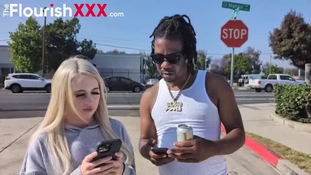 Car Broke Down but She Found Help